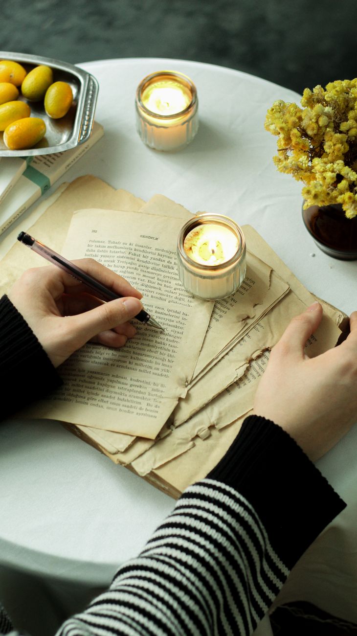 Par où commencer pour se sentir mieux grâce au Journaling?